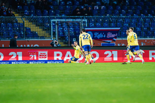 2. Bundesliga: Eintracht Braunschweig vs. Holstein Kiel, October 9, 2026: Goal disallowed that would have made the score 1–0 by Jan Urbich of Eintracht Braunschweig, 27 soccer, 2. Bundesliga, Matchday 7: Eintracht Braunschweig vs. Holstein Kiel on October 9, 2026, at Eintracht Stadium, Braunschweig DFL regulations prohibit any use of photographs as image sequences and or quasi-video Copyright: xBEAUTIFULxSPORTS Tonhäuserx