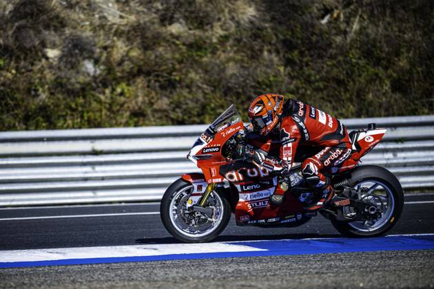 October 9, 2026, Cascais, Lisbon, Portugal: Iker Lecuona of Aruba.It Racing - Ducati in action during the Free Practice 2 of the FIM Superbike World Championship, WM, Weltmeisterschaft at Circuito Estoril on October 9, 2026 in Cascais, Portugal. Motorsports 2026: WorldSBK - Tissot Estoril Round - ZUMAr200 20261009_zsp_r200_059 Copyright: xNunoxReisinhox