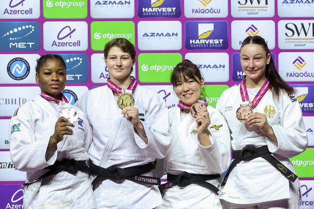 AZERBAIJAN, BAKU - OCTOBER 9, 2026: 2nd placed Kaila Issoufi of France, 1st placed Yelizaveta Litvinenko of the UAE, 3rd placed Kurena Ikeda of Japan and Anna Monta Olek (L-R) of Germany pose during an award ceremony for the women s -78 kg category as part of the 2026 World Judo Championships at the National Gymnastics Arena. Mikhail Sinitsyn TASS 98999424