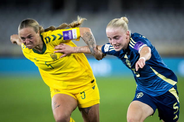 October 9, 2026: Monika Griksaite of Lithuania and Anna Sandberg of Sweden during the FIFA Women’s World Cup qualifying playoff soccer match between Lithuania and Sweden on October 9, 2026 in Kaunas. Photo by Mathias Bergeld. BILDBYRAN code MB MB1418 soccer football vm qual qual fifa womens world cup qualifier qualifier playoff lithuania sweden women s bbeng play off  Copyright: MATHIASxBERGELD BB261009MB068