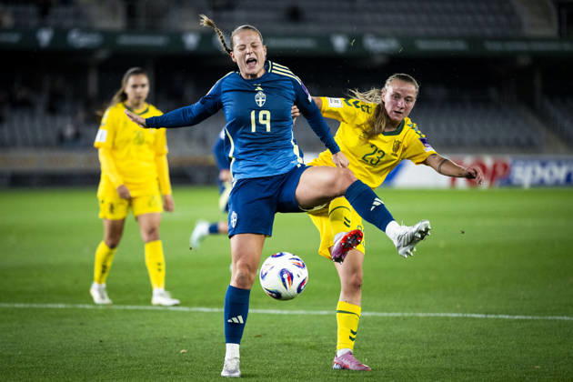 October 9, 2026: Anna Anvegard of Sweden and Loreta Rogaciova of Lithuania during the FIFA Women’s World Cup qualifying playoff soccer match between Lithuania and Sweden on October 9, 2026 in Kaunas. Photo by Mathias Bergeld. BILDBYRAN code MB MB1418 soccer football fotball World Cup qualifier FIFA Women’s World Cup qualifier playoff Lithuania Sweden women’s BBENG play-off  Copyright: MATHIASxBERGELD BB261009MB070