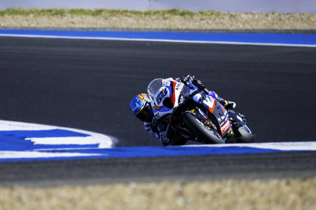 October 9, 2026, Cascais, Lisbon, Portugal: Miguel Oliveira of Rokit BMW Motorrad WorldSBK Team in action during the Free Practice 2 of the FIM Superbike World Championship, WM, Weltmeisterschaft at Circuito Estoril on October 9, 2026 in Cascais, Portugal. Cascais Portugal - ZUMAr200 20261009_zsp_r200_040 Copyright: xNunoxReisinhox