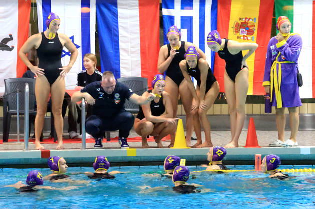 October 9, 2026, GER, DEU, Germany Women’s Water Polo, Water Polo Champions League Qualifiers, 2026 Season, Berlin, Spandau 04 vs. UVSE Coach Marton Benczur UVSE, UVSE players, talking, discussing nordphoto GmbH Engler Berlin Swimming Pool Schöneberg Berlin Germany Copyright: xNordphotox xEnglerx