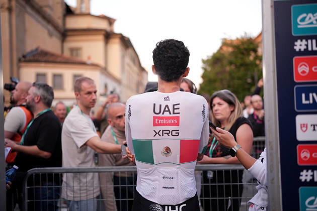 Mexico s Isaac Del Toro Romero of UAE Team Emirates XRG during the team presentation on the eve of the 120th edition of Il Lombardia cycling race, in Bergamo on October 9, 2026, prior to the 239 km one-day race from Bergamo to Como, Italy.  Copyright: xMarcoxAlpozzi LaPressex