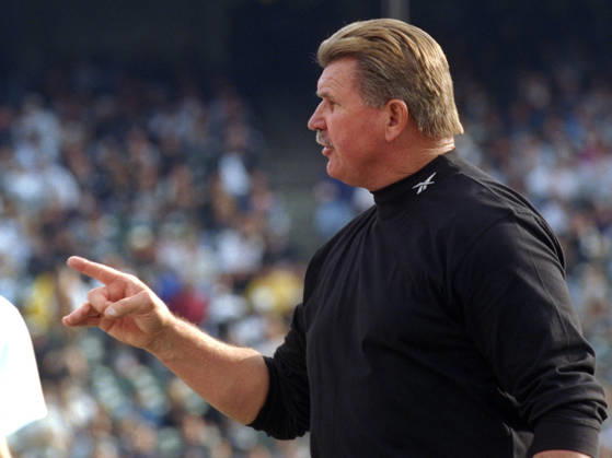 November 9, 1997 - Oakland, California, U.S - Oakland Raiders vs. New Orleans Saints at Oakland Alameda County Coliseum Sunday, November 9, 1997. Saints beat Raiders 13-10. Saints head coach Mike Ditka. NFL, American Football Herren, USA 1997: Raiders 10:13 Saints  - ZUMAg52_ 19971109_zap_g52_017 Copyright: xAlxGolubx