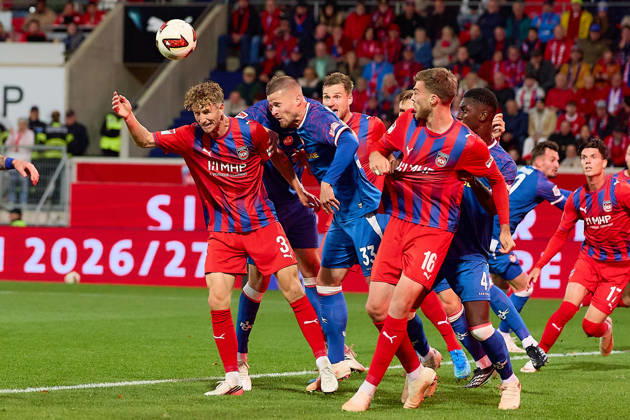 Heading duel in the penalty area: Jan Schoeppner (1 FC Heidenheim, 03), Jan Elvedi (1 FC Kaiserslautern, 33), Julian Niehues (1 FC Heidenheim, 16), Maxwell Gyamfi (1 FC Kaiserslautern, 04 GER), 1 FC Heidenheim 1846 vs. 1 FC Kaiserslautern, Soccer, 2. Bundesliga, Matchday 7, 2026–2027 season, Oct 9, 2026 DFL regulations prohibit any use of photographs as image sequences and or quasi-video GER, 1 FC Heidenheim 1846 vs. 1 FC Kaiserslautern, Soccer, 2. Bundesliga, Matchday 7, 2026–2027 season, October 9, 2026, Heidenheim an der Brenz Copyright: xEibner-Pressefoto GeraldxOelze-dexStoppanyx EP_ODS