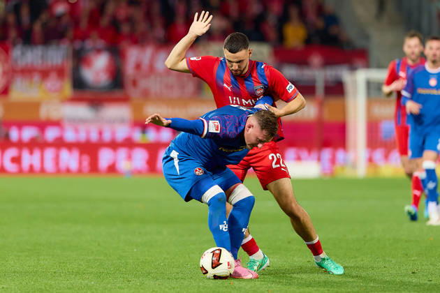 Tackle, duel between Marlon Ritter (1 FC Kaiserslautern, 07) and Oualid Mhamdi (1 FC Heidenheim, 22 GER), 1 FC Heidenheim 1846 vs. 1 FC Kaiserslautern, soccer, 2. Bundesliga, Matchday 7, 2026–2027 season, October 9, 2026 DFL regulations prohibit any use of photographs as image sequences and or quasi-video GER, 1 FC Heidenheim 1846 vs. 1 FC Kaiserslautern, soccer, 2. Bundesliga, Matchday 7, 2026–2027 season, October 9, 2026, Heidenheim an der Brenz Copyright: xEibner-Pressefoto GeraldxOelze-dexStoppanyx EP_ODS