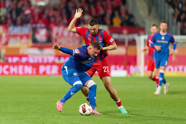 Tackle, duel between Marlon Ritter (1 FC Kaiserslautern, 07) and Oualid Mhamdi (1 FC Heidenheim, 22 GER), 1 FC Heidenheim 1846 vs. 1 FC Kaiserslautern, soccer, 2. Bundesliga, Matchday 7, 2026–2027 season, October 9, 2026 DFL regulations prohibit any use of photographs as image sequences and or quasi-video GER, 1 FC Heidenheim 1846 vs. 1 FC Kaiserslautern, soccer, 2. Bundesliga, Matchday 7, 2026–2027 season, October 9, 2026, Heidenheim an der Brenz Copyright: xEibner-Pressefoto GeraldxOelze-dexStoppanyx EP_ODS