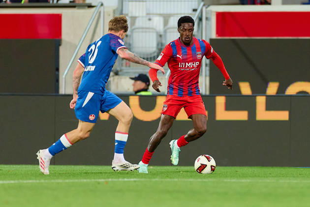 Tackle, duel between Paul Joly (1 FC Kaiserslautern, No. 26) and Christian Conteh (1 FC Heidenheim, No. 10, GER), 1 FC Heidenheim 1846 vs. 1 FC Kaiserslautern, soccer, 2. Bundesliga, Matchday 7, 2026–2027 season, October 9, 2026 DFL regulations prohibit any use of photographs as image sequences and or quasi-video GER, 1 FC Heidenheim 1846 vs. 1 FC Kaiserslautern, soccer, 2. Bundesliga, Matchday 7, 2026–2027 season, October 9, 2026, Heidenheim an der Brenz Copyright: xEibner-Pressefoto GeraldxOelze-dexStoppanyx EP_ODS