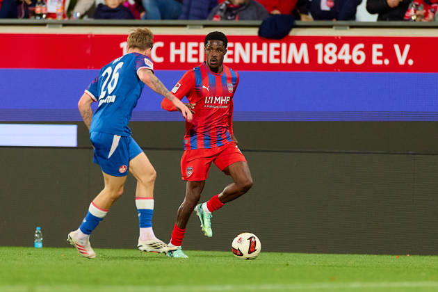 Tackle, duel between Paul Joly (1 FC Kaiserslautern, No. 26) and Christian Conteh (1 FC Heidenheim, No. 10, GER), 1 FC Heidenheim 1846 vs. 1 FC Kaiserslautern, soccer, 2. Bundesliga, Matchday 7, 2026–2027 season, October 9, 2026 DFL regulations prohibit any use of photographs as image sequences and or quasi-video GER, 1 FC Heidenheim 1846 vs. 1 FC Kaiserslautern, soccer, 2. Bundesliga, Matchday 7, 2026–2027 season, October 9, 2026, Heidenheim an der Brenz Copyright: xEibner-Pressefoto GeraldxOelze-dexStoppanyx EP_ODS