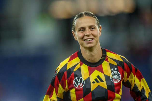 GER, Karlsruhe, Germany vs. Australia, FIFA, DFB, Soccer, 2026–2027 Season, BBBank Wildpark, Friendly Match (pictured, from left): Klara Bühl (Germany), Women’s National Team. DFB and DFL regulations prohibit any use of photographs as image sequences and or quasi-video, October 9, 2026 Copyright: HMBxMedia HendrikxHamelau