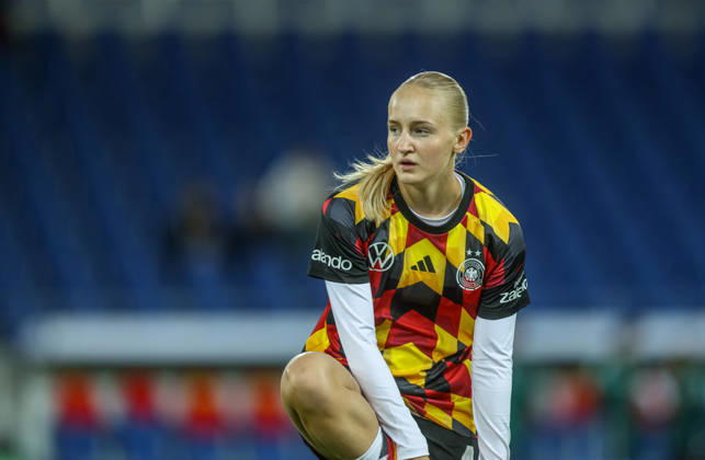 GER, Karlsruhe, Germany vs. Australia, FIFA, DFB, Soccer, 2026–2027 Season, BBBank Wildpark, Friendly Match: Pictured from left, Luzie Zähringer (Germany), Women’s National Team. DFB and DFL regulations prohibit any use of photographs as image sequences and or quasi-video, October 9, 2026 Copyright: HMBxMedia HendrikxHamelau