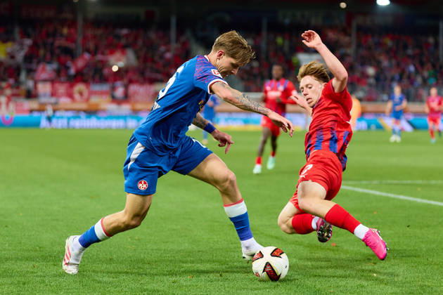 Tackle, duel between Paul Joly (1 FC Kaiserslautern, 26) and Michael Heule (1 FC Heidenheim, 27, GER), 1 FC Heidenheim 1846 vs. 1 FC Kaiserslautern, soccer, 2. Bundesliga, Matchday 7, 2026–2027 season, October 9, 2026 DFL regulations prohibit any use of photographs as image sequences and or quasi-video GER, 1 FC Heidenheim 1846 vs. 1 FC Kaiserslautern, soccer, 2. Bundesliga, Matchday 7, 2026–2027 season, October 9, 2026, Heidenheim an der Brenz Copyright: xEibner-Pressefoto GeraldxOelze-dexStoppanyx EP_ODS