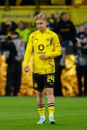 DORTMUND - Daniel Svensson of Borussia Dortmund during the Bundesliga match between Borussia Dortmund and SV Werder Bremen at Signal Iduna Park on October 9, 2026 in Dortmund, Germany. MARCEL TER BALS ANP Bundesliga 2026 27 xVIxANPxSportx xMarcelxterxBalsxIVx 571954396 originalFilename: 571954396