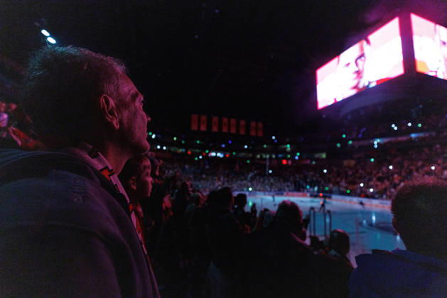 COLONGE, GERMANY - 9 OCTOBER 2026: Image shows pregame show of Kölner Haie in LANXESS arena with spectator during PENNY DEL 2026 27 Regular Season, Matchday 7: Kölner Haie vs Schwenninger Wild Wings at LANXESS arena on 9 10 2026 in Colonge, Germany. Germany Copyright: xFröhlichxPascalx