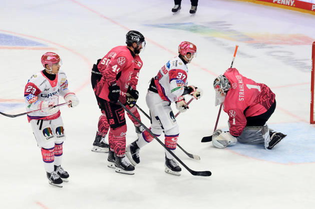October 9, 2026, DEU, GER, Ice Hockey, Match Day, 2026–27 Season, Berlin, Eisbären Berlin vs. Grizzly Wolfsburg Rihards Griva Eisbären Berlin 23, Markus Vikingstad Eisbären Berlin 37, Dustin Strahlmeier Grizzly Wolfsburg 1, Julian Melchiori Grizzly Wolfsburg 44, Julius Ramoser Grizzly Wolfsburg 50 nordphoto GmbH Engler City About Arena State Country Copyright: xNordphotox xEnglerx