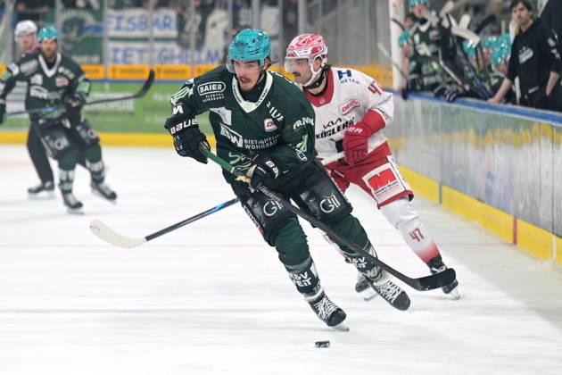 David Cerny (Bietigheim Steelers), No. 10, battling for the puck against Marco Pfleger (EC Bad Nauheim), No. 47; Bietigheim Steelers vs. EC Bad Nauheim, ice hockey, DEL 2, Game 7 of the regular season, 2026–2027 season, October 9, 2026, Bietigheim Steelers vs. EC Bad Nauheim, Ice Hockey, DEL 2, 7th Regular Season Game, 2026–2027 Season, October 9, 2026, Bietigheim Copyright: xEibner-Pressefotox EP_TBR