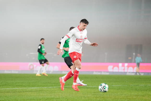 Germany 3rd Division 2026–2027, Matchday 8: SC Preussen Münster vs. Rot Weiss Essen, Friday, October 9, 2026, LVM Preußenstadion, Münster, North Rhine-Westphalia, Germany; Semir Telalovic (RW Essen), No. 17 on the ball Copyright: xMerlexKölkingx