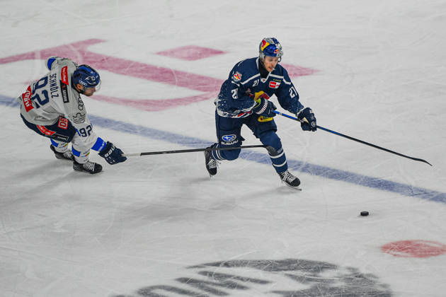 October 9, 2026, Munich, Germany PENNY DEL, German Ice Hockey League, 2026–27 season, Matchday 7: EHC Red Bull Munich vs. ERC Ingolstadt at SAP Garden in Munich; Dominik Kahun of EHC Red Bull Munich skating, in motion on the ice