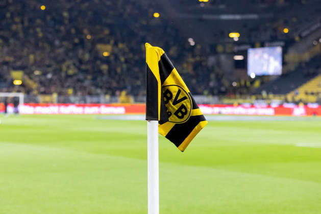 Dortmund, Germany October 9, 2026 Bundesliga 1 2026–2027 Matchday 5 Borussia Dortmund vs. SV Werder Bremen Pictured: Corner flag at Signal Iduna Park before the game. DFL and DFB regulations prohibit any use of photographs as image sequences and or quasi-video. Signal Iduna Park, North Rhine-Westphalia Copyright: xFotostandx xZeisingx