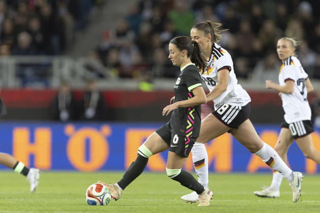 GER, Karlsruhe, football, womens football, International Friendly, Länderspiel, Nationalmannschaft Germany vs. Australia in the picture f.l.: Clare Wheeler (Australia 06), Melissa Koessler (Germany 18), tackle 09.10.2026, BBBank Wildpark Karlsruhe DFB REGULATIONS PROHIBIT ANY USE OF PHOTOGRAPHS AS IMAGE SEQUENCES AND OR QUASI-VIDEO, Karlsruhe BBBank Wildpark Baden-Wuerttemberg Germany Copyright: xPaulxFritzx