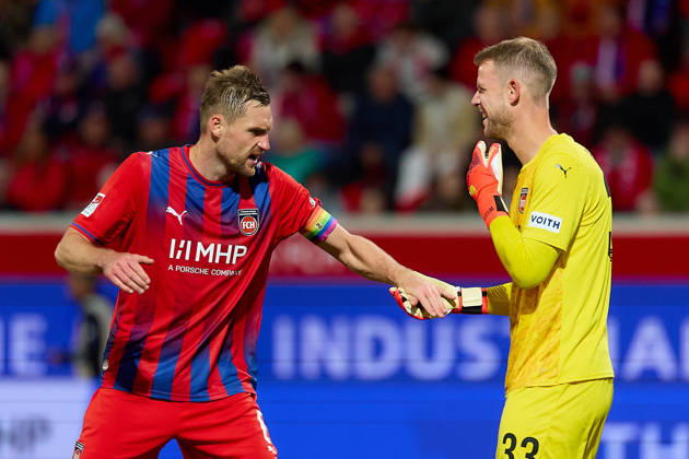 Patrick Mainka (1 FC Heidenheim, 06) and Thomas Daehne (1 FC Heidenheim, 33) high-five each other, celebrating a successful rescue mission GER, 1 FC Heidenheim 1846 vs. 1 FC Kaiserslautern, soccer, 2. Bundesliga, Matchday 7, 2026–2027 season, October 9, 2026 DFL regulations prohibit any use of photographs as image sequences and or quasi-video GER, 1 FC Heidenheim 1846 vs. 1 FC Kaiserslautern, soccer, 2. Bundesliga, Matchday 7, 2026–2027 season, October 9, 2026, Heidenheim an der Brenz Copyright: xEibner-Pressefoto GeraldxOelze-dexStoppanyx EP_ODS