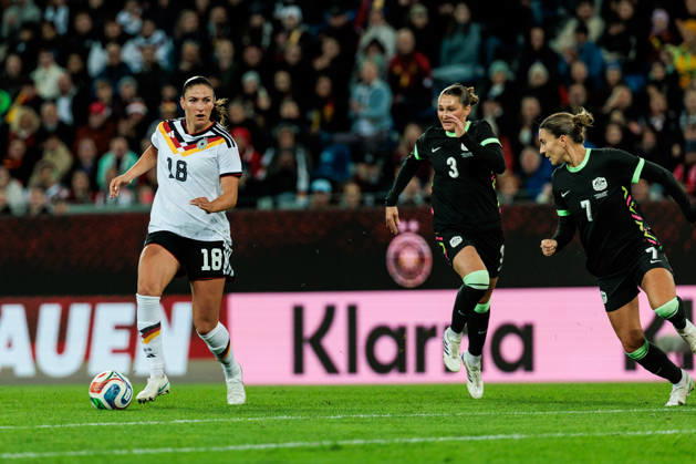 KARLSRUHE, GERMANY - OCTOBER 09: Melissa Koessler (Kössler, Germany, 18) scores the 2:0 goal during the International Friendly, Länderspiel, Nationalmannschaft match between Germany vs. Australia at BBBank Wildpark on October 09, 2026 in Karlsruhe, Germany. Germany Copyright: xSteffiexWunderlx