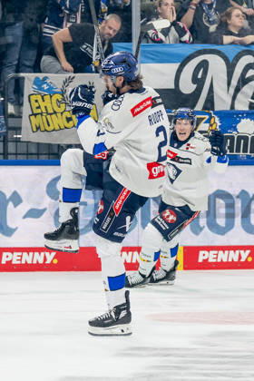 Sam Ruopp of ERC Ingolstadt, No. 02, celebrates his goal to make it 0–3 GER, EHC Red Bull Munich vs. ERC Ingolstadt, DEL, 2026–2027 season, Matchday 7, October 9, 2026. Photo: HMB Media, Franz Feiner Copyright: HMBxMedia FranzxFeiner