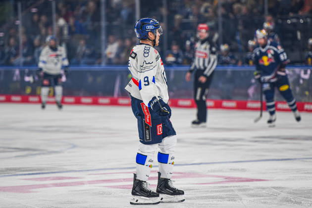 October 9, 2026, Munich, Germany PENNY DEL, German Ice Hockey League, 2026–27 season, Matchday 7: EHC Red Bull Munich vs. ERC Ingolstadt at SAP Garden in Munich. Moritz Warnecke of EHC Red Bull Munich looks pensive, serious, and focused.