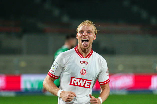 October 9, 2026, 3rd Division, Matchday 8, SC Preußen Münster vs. Rot-Weiss Essen at the LVM Preußenstadion—the goal that tied the score at 2–2, with Ben Hüning of Essen celebrating here. IMPORTANT NOTICE: In accordance with DFB and DFL regulations, it is prohibited to use or allow the use of photographs taken in the stadium and or during the game in the form of sequential images and or video-like photo series Copyright: xJordyxFourgonx