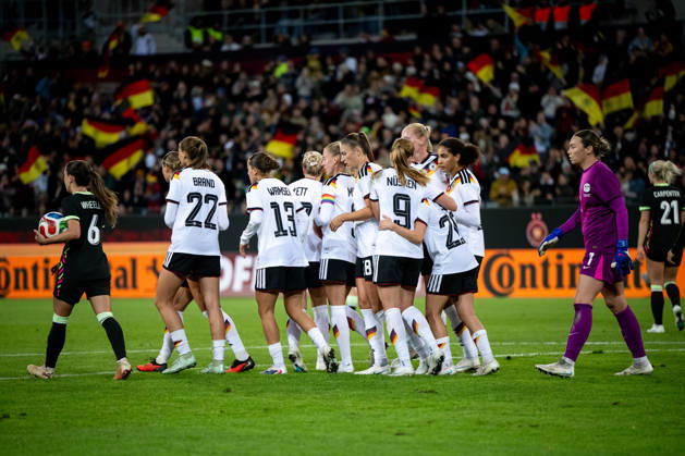 October 9, 2026, GER, Soccer, Women s, International Match, Karlsruhe, Germany vs. Australia: Jule Brand (Germany), 22; Carlotta Wamser (Germany), 13; Franziska Kett (Germany), 17; Melissa Kössler (Germany), 18; Janina Minge (Germany), 5, Sjoeke Nüsken (Germany), 9, Cora Zicai (Germany), 14, and the team celebrate the goal that made it 1–0. Karlsruhe BBBank Wildpark, Baden-Württemberg, Germany Copyright: xNordphoto Memmlerx