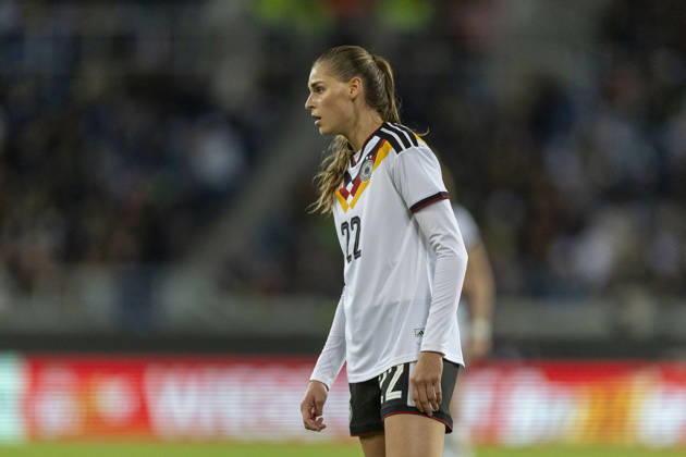 GER, Karlsruhe, football, womens football, International Friendly, Länderspiel, Nationalmannschaft Germany vs. Australia in the picture f.l.: Jule Brand (Germany 22), 09.10.2026, BBBank Wildpark Karlsruhe DFB REGULATIONS PROHIBIT ANY USE OF PHOTOGRAPHS AS IMAGE SEQUENCES AND OR QUASI-VIDEO, Karlsruhe BBBank Wildpark Baden-Wuerttemberg Germany Copyright: xPaulxFritzx