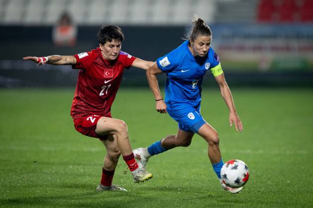 Turkiye v Slovenia - 2027 FIFA Women’s World Cup European Qualifiers ISTANBUL, TURKIYE - OCTOBER 9: Cansu Kaya (21) of Turkiye in action during the 2027 FIFA Women’s World Cup European qualifiers play-off first-leg match between Turkiye and Slovenia at Pendik Stadium in Istanbul, Turkiye, on October 9, 2026. Didem Mente Anadolu Istanbul Turkey. Editorial use only. Please get in touch for any other usage. Copyright: x2026xAnadoluxDidemxMentex