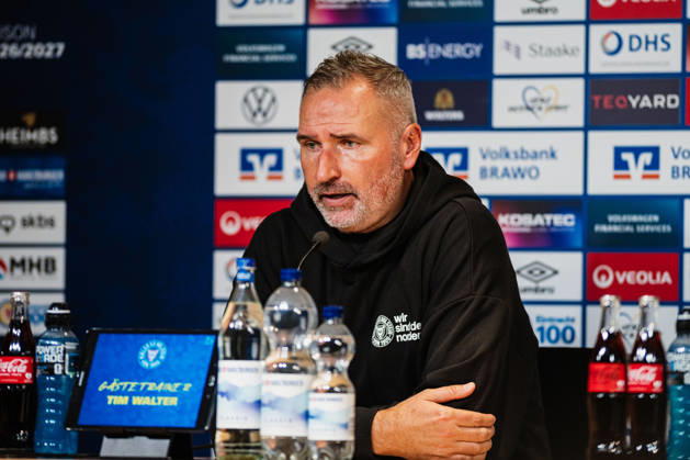 2. Bundesliga: Eintracht Braunschweig vs. Holstein Kiel, October 9, 2026—Tim Walter, Holstein Kiel’s coach, at the press conference. Soccer, 2. Bundesliga, Matchday 7: Eintracht Braunschweig vs. Holstein Kiel on October 9, 2026, at Eintracht Stadium, Braunschweig. DFL regulations prohibit any use of photographs as image sequences and or quasi-video. Copyright: xBEAUTIFULxSPORTS Tonhäuserx