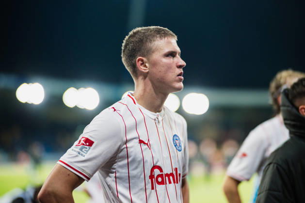 2. Bundesliga: Eintracht Braunschweig vs. Holstein Kiel, October 9, 2026; Phil Harre’s Holstein Kiel (19th) faces the fans; Soccer, 2. Bundesliga, Matchday 7: Eintracht Braunschweig vs. Holstein Kiel on October 9, 2026, at Eintracht Stadium, Braunschweig DFL regulations prohibit any use of photographs as image sequences and or quasi-video Copyright: xBEAUTIFULxSPORTS Tonhäuserx