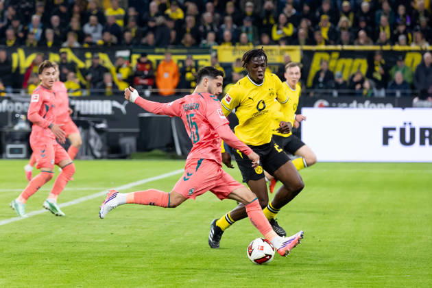 Dortmund, Germany October 9, 2026 Bundesliga 2026–2027 Matchday 5: Borussia Dortmund vs. SV Werder Bremen Pictured from left: Ludovit Reis (SVW) and Joane Gadou (BVB) in a tackle. DFL and DFB regulations prohibit any use of photographs as image sequences and or quasi-video. Signal Iduna Park North Rhine-Westphalia Copyright: xFotostandx xZeisingx