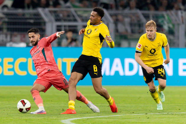 Dortmund, Germany October 9, 2026 Bundesliga 2026–2027 Matchday 5: Borussia Dortmund vs. SV Werder Bremen Pictured, from left, in a tackle: Ludovit Reis (SVW) and Felix Nmecha (BVB). DFL and DFB regulations prohibit any use of photographs as image sequences and or quasi-video. Signal Iduna Park North Rhine-Westphalia Copyright: xFotostandx xZeisingx