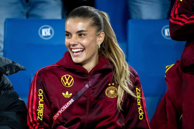 October 9, 2026, GER, Soccer, Women s, International Match, Karlsruhe, Germany vs. Australia; Selina Cerci of Germany laughs in the stands at Karlsruhe s BBBank Wildpark, Baden-Württemberg, Germany Copyright: xNordphoto Memmlerx