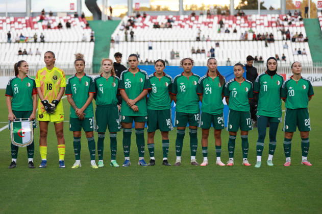 Algerie vs Republique centrafricaine feminine (Qualifications JO Les titulaires algeriens posent pour une photo de groupe avant le match Algerie contre Republique centrafricaine feminine, Qualifications JO Los Angeles 2028, au Stade de 5 Juillet a Alger, en Algerie, le 09 Octobre 2026 (Photo By Billel Bensalem APP Images) Alger Algerie Copyright: xAlgà riexPressexPhotosxAPPxBillelxBensalemx xAPPxImagesx 670A1635