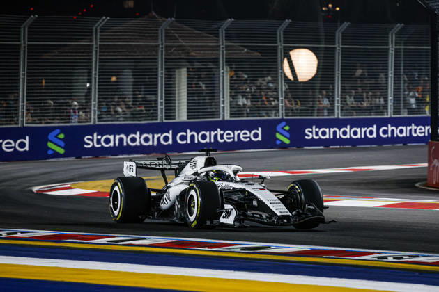 F1 - SINGAPORE GRAND PRIX 2026 11 PEREZ Sergio (mex), Cadillac F1 Team MAC-26, action during the 2026 Formula 1 Singapore Grand Prix, 17th round of the 2026 Formula One World Championship, WM, Weltmeisterschaft from October 9 to 11, 2026 on the Marina Bay Street Circuit, in Singapore, Singapore - SingaporeSingapore  Copyright: xJulienxDelfossex
