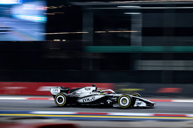 F1 - SINGAPORE GRAND PRIX 2026 11 PEREZ Sergio (mex), Cadillac F1 Team MAC-26, action during the 2026 Formula 1 Singapore Grand Prix, 17th round of the 2026 Formula One World Championship, WM, Weltmeisterschaft from October 9 to 11, 2026 on the Marina Bay Street Circuit, in Singapore, Singapore - SingaporeSingapore  Copyright: xALBERTOxVIMERCATIx