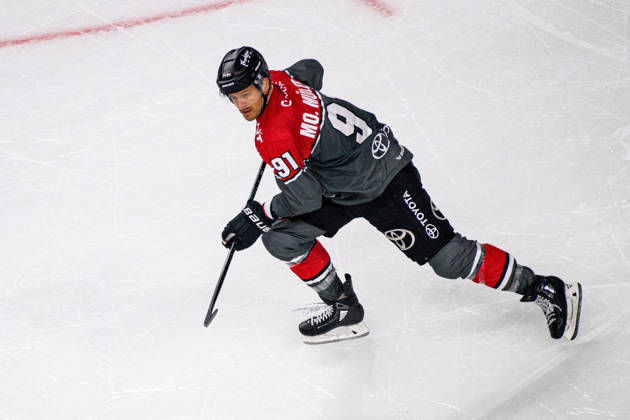 COLOGNE, GERMANY - 9 OCTOBER, 2026: Moritz Mueller - The PENNY DEL Ice hockey, Eishockey match Koelner Haie vs. Schwenninger Wild Wings at LANXESS arena.  Copyright: xVitaliixKliuievx
