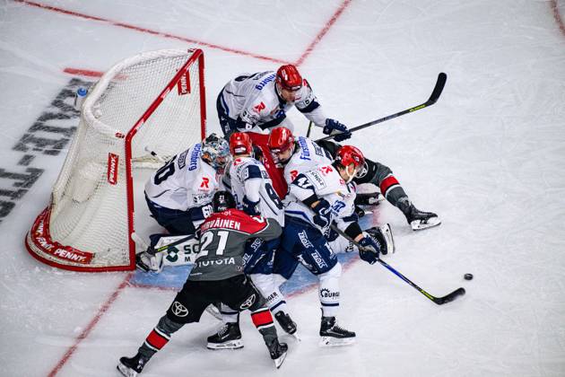 COLOGNE, GERMANY - 9 OCTOBER, 2026: - The PENNY DEL Ice hockey, Eishockey match Koelner Haie vs. Schwenninger Wild Wings at LANXESS arena. Copyright: xVitaliixKliuievx