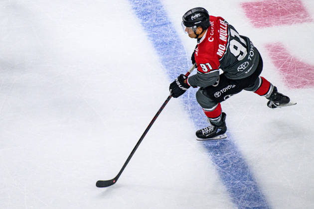 COLOGNE, GERMANY - 9 OCTOBER, 2026: Moritz Mueller - The PENNY DEL Ice hockey, Eishockey match Koelner Haie vs. Schwenninger Wild Wings at LANXESS arena.  Copyright: xVitaliixKliuievx