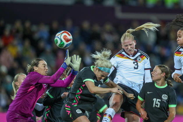 GER, Karlsruhe, Germany vs. Australia, FIFA, DFB, Soccer, 2026–2027 Season, BBBank Wildpark, friendly match pictured (from left): Camilla Küver of Germany’s women’s national team heads the ball for a 3–1 lead. DFB and DFL regulations prohibit any use of photographs as image sequences and or quasi-video, October 9, 2026 Copyright: HMBxMedia HendrikxHamelau