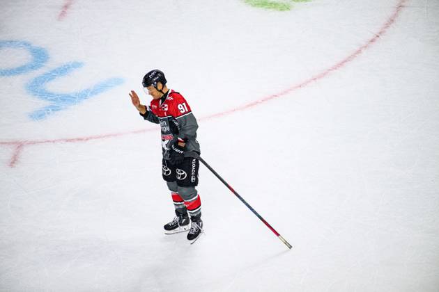 COLOGNE, GERMANY - 9 OCTOBER, 2026: Moritz Mueller - The PENNY DEL Ice hockey, Eishockey match Koelner Haie vs. Schwenninger Wild Wings at LANXESS arena.  Copyright: xVitaliixKliuievx