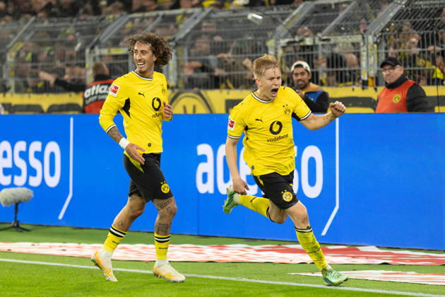 Dortmund, Germany October 9, 2026 Bundesliga 2026–2027 Matchday 5 Borussia Dortmund vs. SV Werder Bremen Pictured: Daniel Svensson celebrates after scoring the 1–0 goal for BVB alongside Fabio Silva. BVB, DFL, and DFB regulations prohibit any use of photographs as image sequences or or quasi-video. Signal Iduna Park, North Rhine-Westphalia Copyright: xFotostandx xZeisingx
