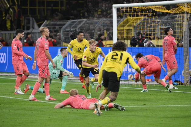 Daniel Svensson Celebrates, Borussia Dortmund, Wed, October 1, 2026, Soccer, Bundesliga 1, 2026–2027 Season, Matchday 5, Borussia Dortmund vs. SV Werder Bremen. DFL regulations prohibit any use of photographs as image sequences and or quasi-video. Dortmund, Signal Iduna Park, North Rhine-Westphalia, Germany Team2