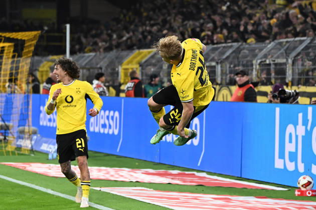 Daniel Svensson, Borussia Dortmund, celebrates his goal, making the score 1–0, during the Bundesliga match between Borussia Dortmund and SV Werder Bremen at Signal Iduna Park on October 9, 2026, in Dortmund, Germany. Photo by Ralf Treese, DeFodi Images. Daniel Svensson of Borussia Dortmund celebrates after scoring his team’s first goal during the Bundesliga match between Borussia Dortmund and SV Werder Bremen at Signal Iduna Park on October 9, 2026 in Dortmund, Germany. Photo by Ralf Treese, DeFodi Images. DFB and DFL regulations prohibit any use of photographs as image sequences and or quasi-video. Photo by Ralf Treese, DeFodi Images.