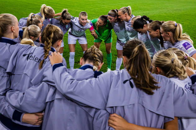 October 9, 2016: Ada Martine Hegerberg, goalkeeper Cecilie Haustaker Fiskerstrand, Signe Gaupset, and Frida Maanum of Norway ahead of the FIFA Women’s World Cup Qualifier soccer match between Romania and Norway on October 9, 2026 in Bucharest. Photo by Marius Simensen. BILDBYRAN COP 238 bbeng women s FIFA World Cup qualifiers soccer football international match Norway Romania women s World Cup qualifiers  Copyright: MARIUSxSIMENSEN BB261009ZI008